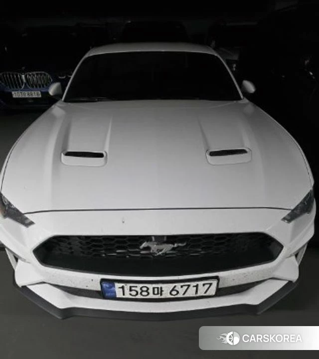 Ford Mustang 2019 Белый из Кореи