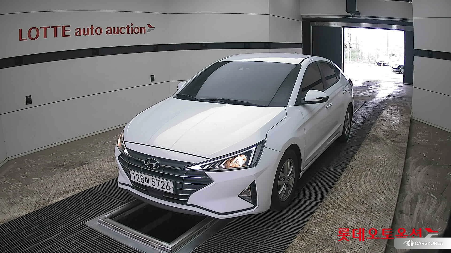 Hyundai Avante 2020 Polar White из Кореи