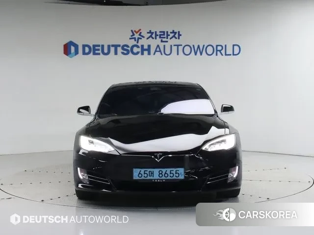 Tesla Model S 2019 Черный из Кореи