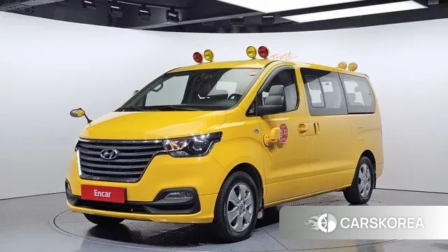 Hyundai The New Grand Starex 2019 Желтый из Кореи