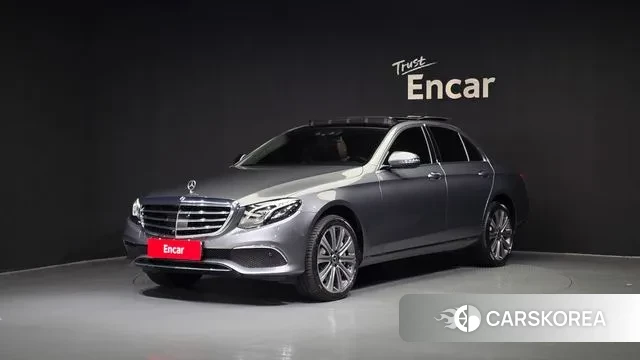 Mercedes-Benz E-Class W213 2020 Серый из Кореи