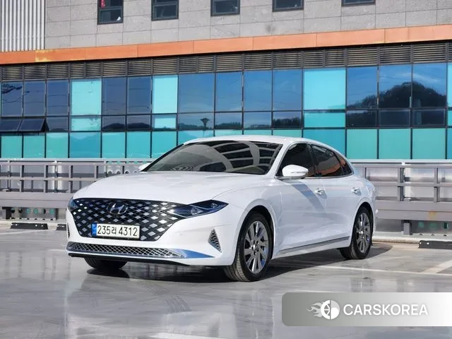 Hyundai The New Grandeur IG Hybrid 2021 Белый из Кореи