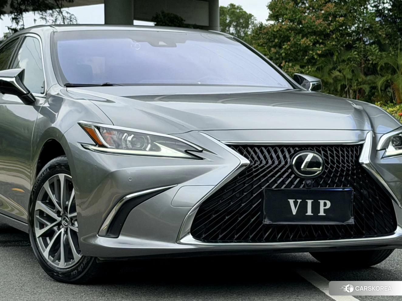 Lexus ES 2021 Темно-серый из Китая