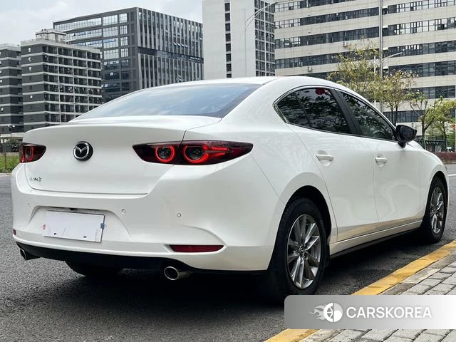 Mazda 3 Angkesaila 2023 Белый из Китая