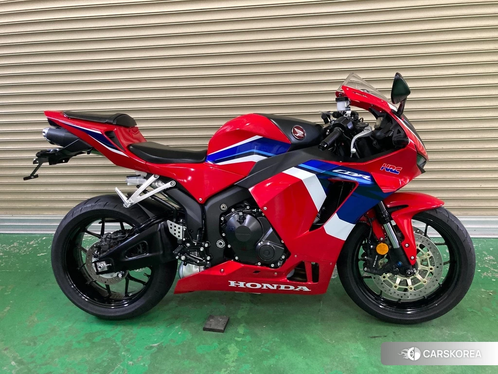 Проданный Honda CBR600RR ABS 2021 из Японии
