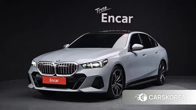 BMW 5 Series (G60) 2025 Серый из Кореи