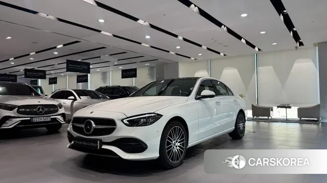 Mercedes-Benz C-Class W206 2025 Белый из Кореи