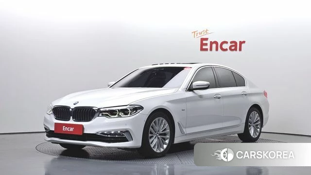 BMW 5 Series (G30) 2018 Белый из Кореи