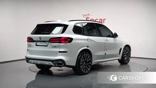 BMW X5 (G05) 2024 Белый из Кореи