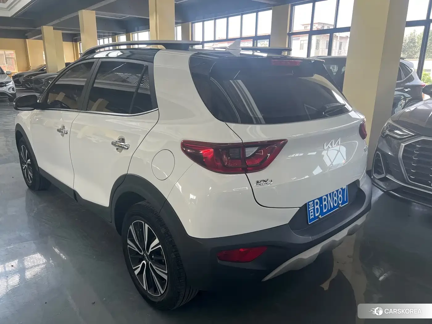 Kia KX1 2022 Белый из Китая