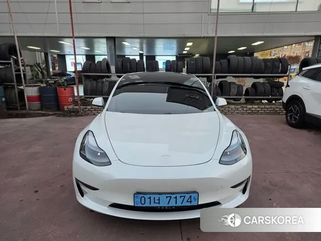 Tesla Model 3 2021 Белый из Кореи