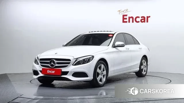 Mercedes-Benz C-Class W205 2018 Белый из Кореи