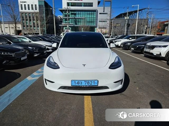 Tesla Model Y 2022 Белый из Кореи