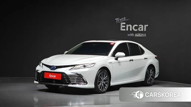 Toyota Camry (XV70) 2024 Белый из Кореи