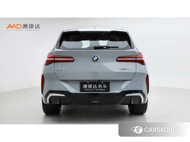 BMW X3 2025 Серебристо-серый из Китая