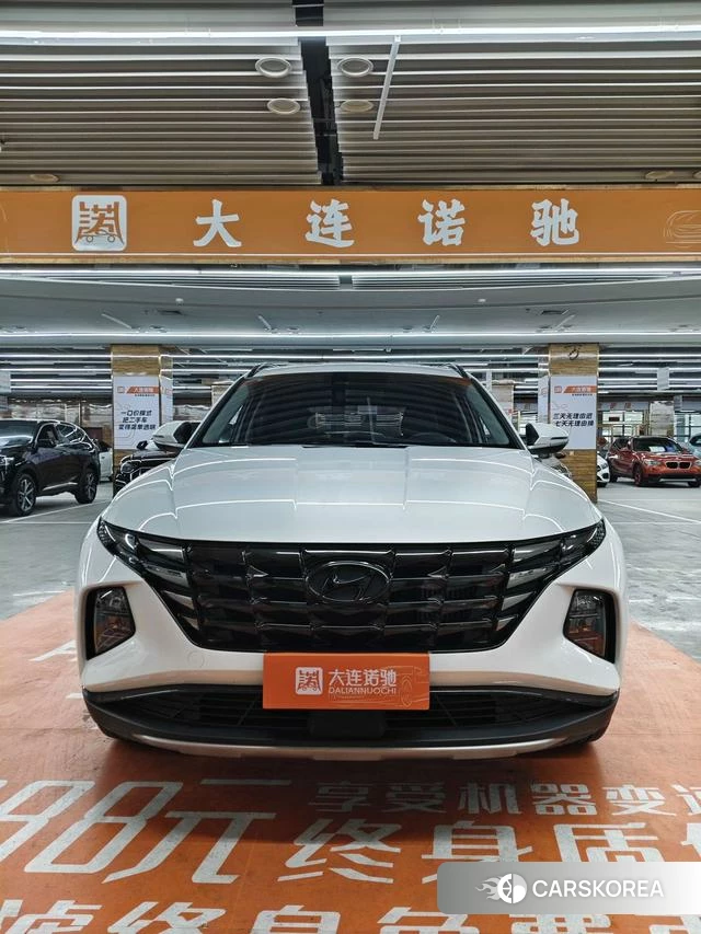 Hyundai Tucson 2023 Белый из Китая