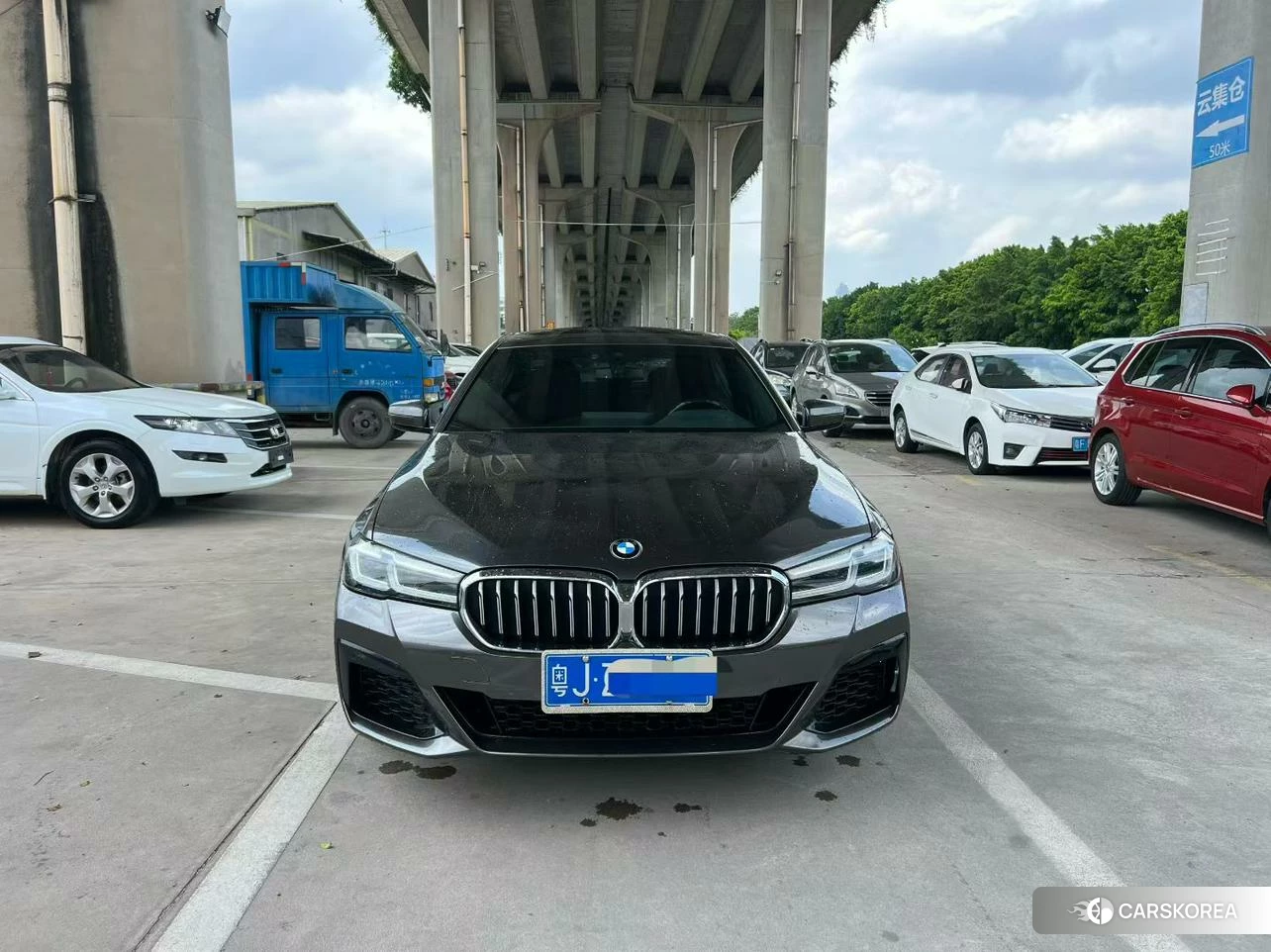 BMW 5 series 2021 Синий из Китая