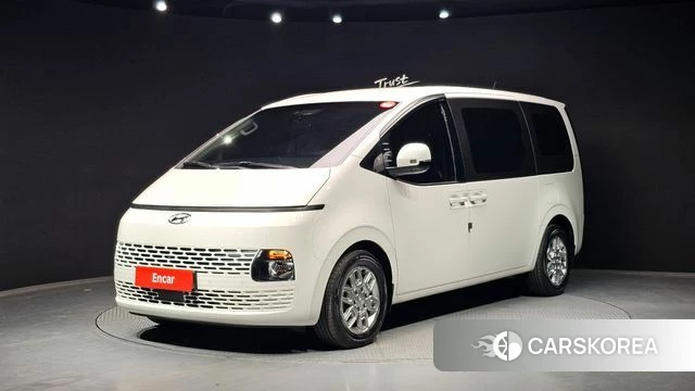 Hyundai Staria 2023 Белый из Кореи