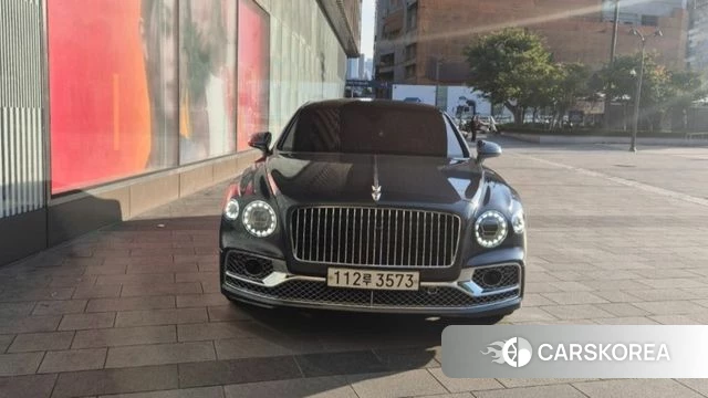 Bentley Flying Spur 3rd Generation 2022 Серый из Кореи
