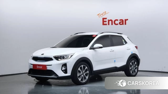 Kia Stonic 2019 Белый из Кореи