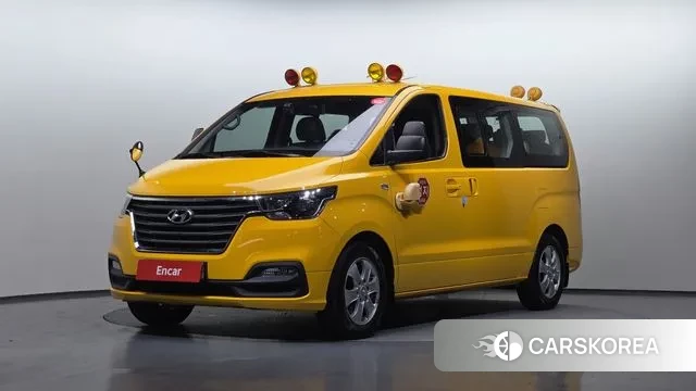 Hyundai The New Grand Starex 2018 Желтый из Кореи