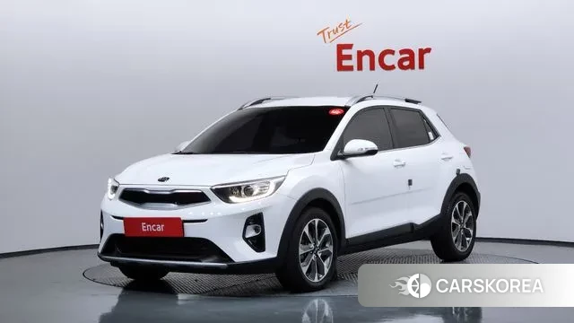 Kia Stonic 2018 Белый из Кореи
