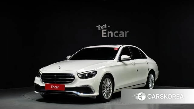 Mercedes-Benz E-Class W213 2021 Белый из Кореи