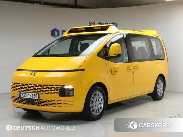 Hyundai Staria 2021 Желтый из Кореи