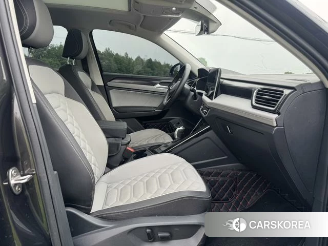 Volkswagen Tanyue 2024 Темно-серый из Китая
