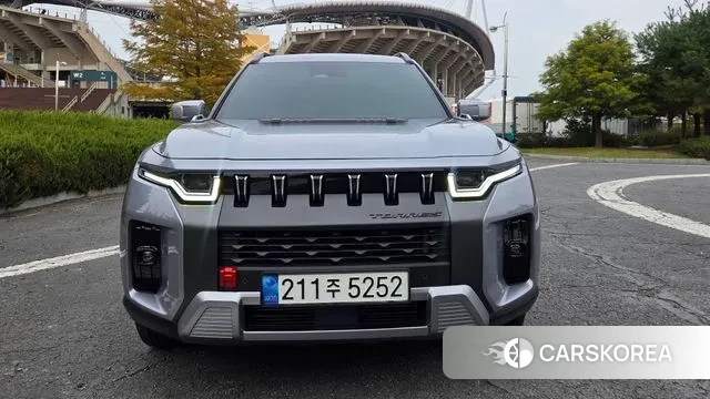 Ssangyong Torres 2023 Светло-серебряный цвет из Кореи