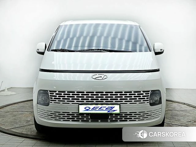 Hyundai Staria 2022 Белый из Кореи