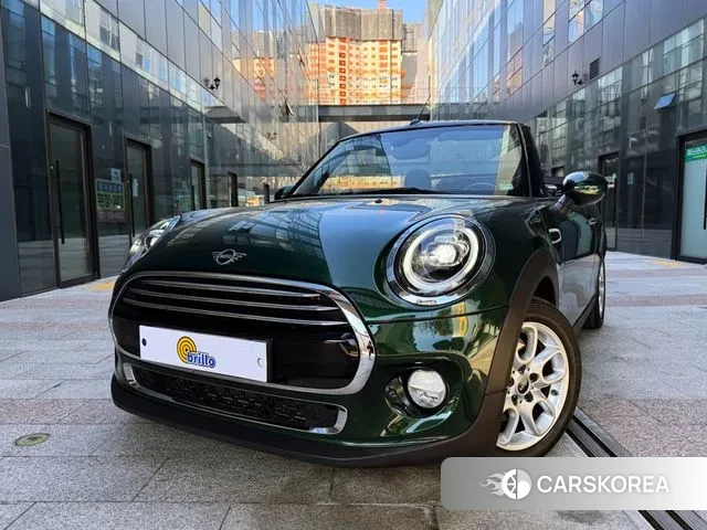 Mini Cooper Convertible 2019 Синий нефрит из Кореи
