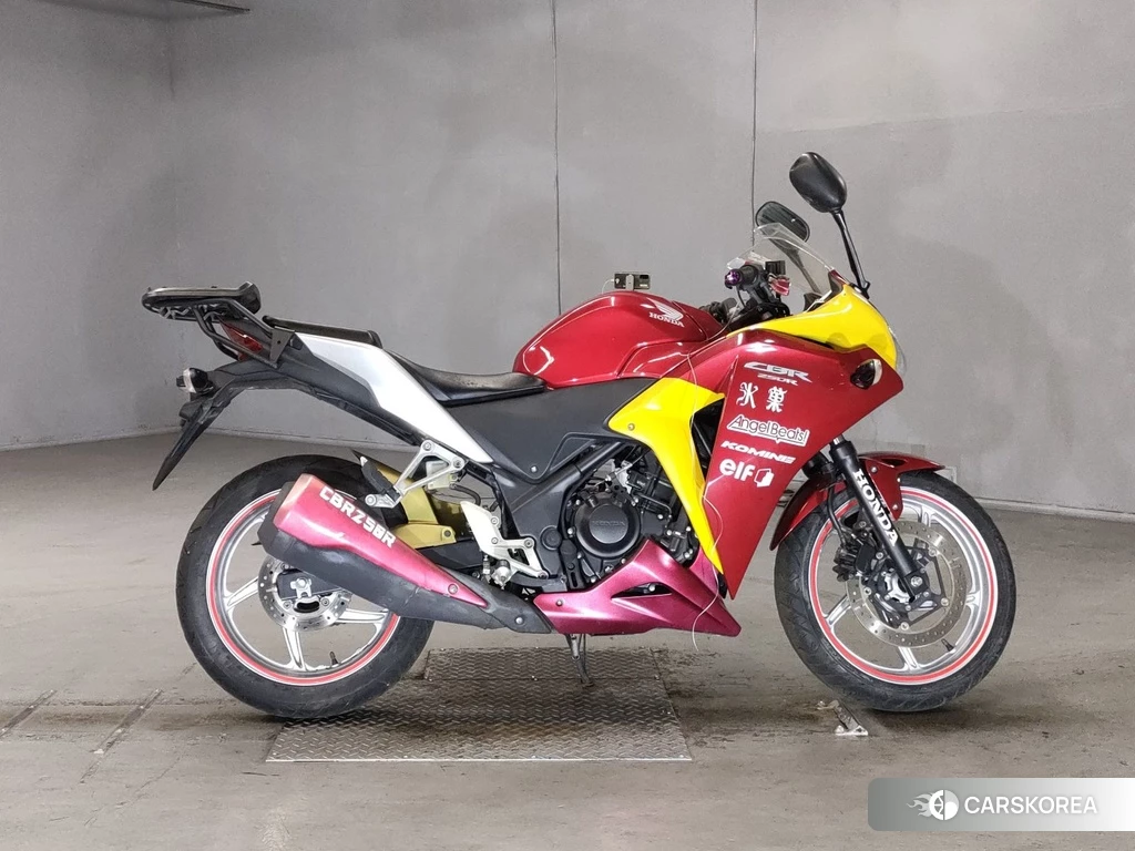 Проданный Honda CBR250R 2011 из Японии, фото 2