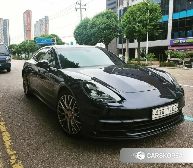 Porsche Panamera (971) 2018 Синий из Кореи