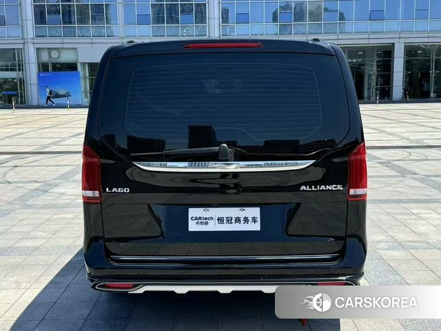 Mercedes-Benz V-class (overseas) 2023 Черный из Китая