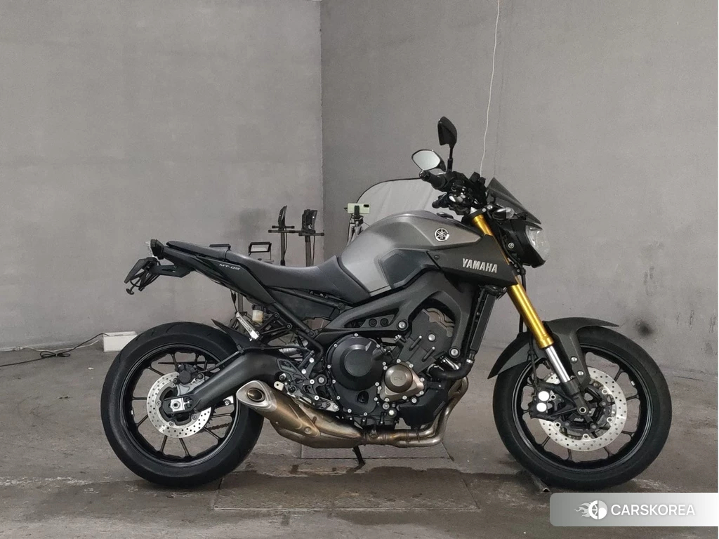 Проданный Yamaha MT-09 id 4053605 из Японии, фото 2