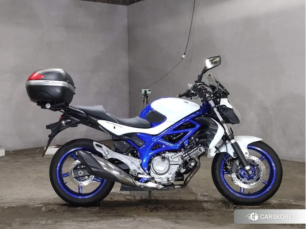 Проданный Suzuki GLADIUS 400 2012 из Японии
