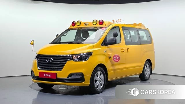Hyundai The New Grand Starex 2019 Желтый из Кореи