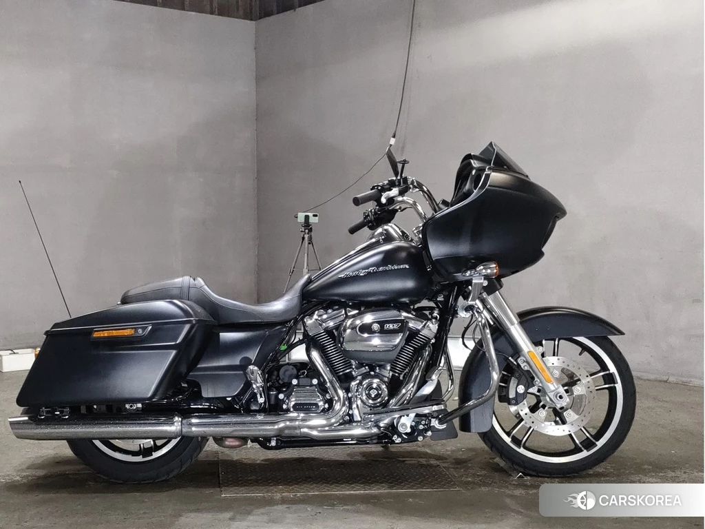 Проданный Harley-Davidson Road Glide FLTRXS1750 2017 из Японии