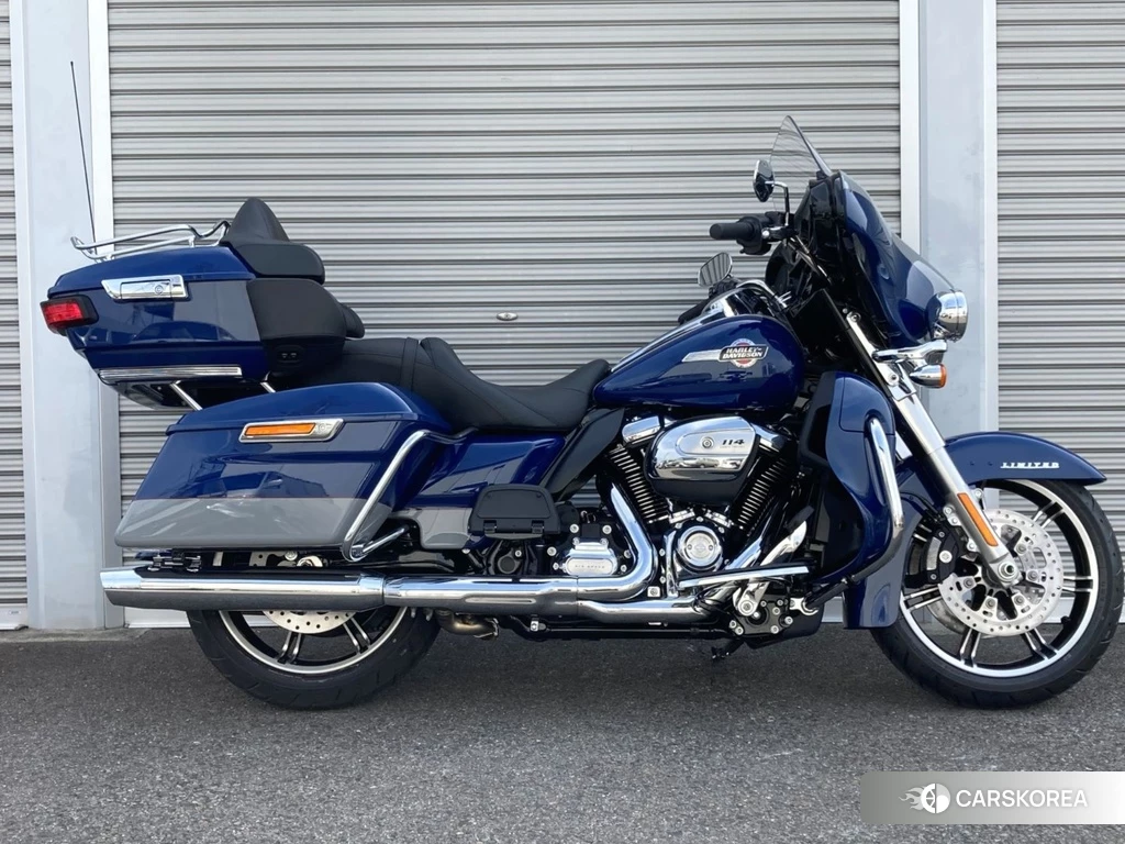 Проданный Harley-Davidson Electra Glide FLHTK1690 2023 из Японии