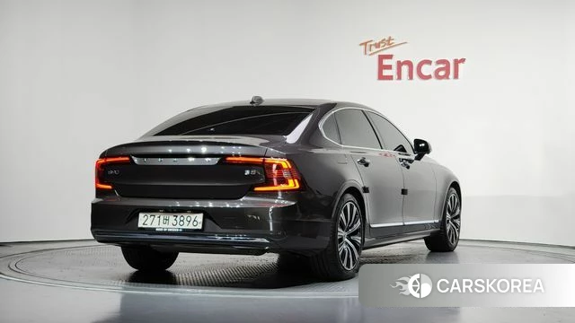 Volvo S90 2021 Песочный из Кореи