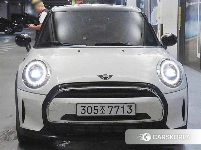 Mini Cooper 2021 Белый из Кореи