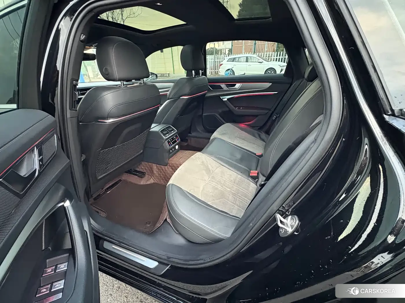 Audi A6L 2024 Черный из Китая