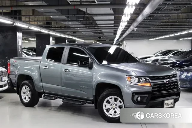 Chevrolet (GM Daewoo) Real New Colorado 2022 Серый из Кореи