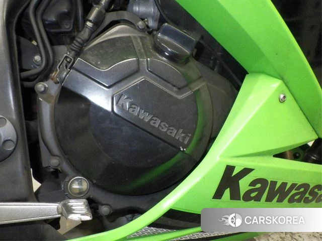 Engine photo