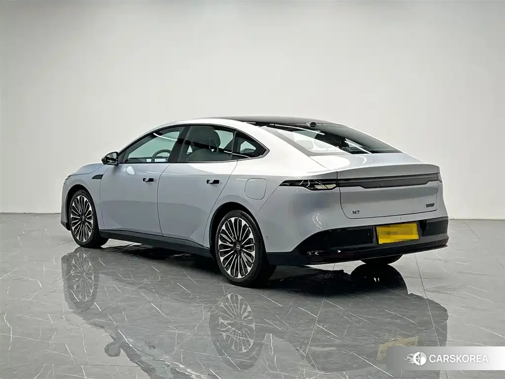 Nissan N7 2026 Silver/gray из Китая
