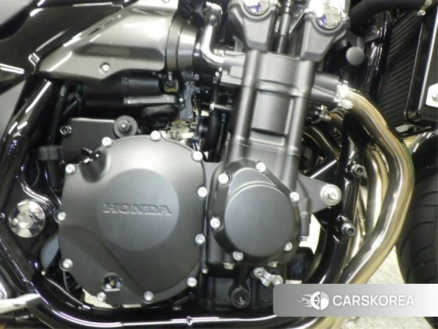 Engine photo