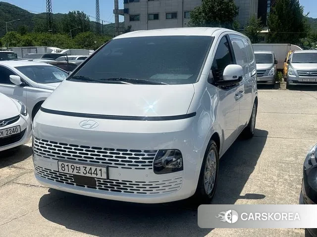 Hyundai Staria 2024 Белый из Кореи