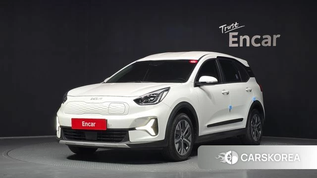 Kia Niro Plus 2022 Белый из Кореи