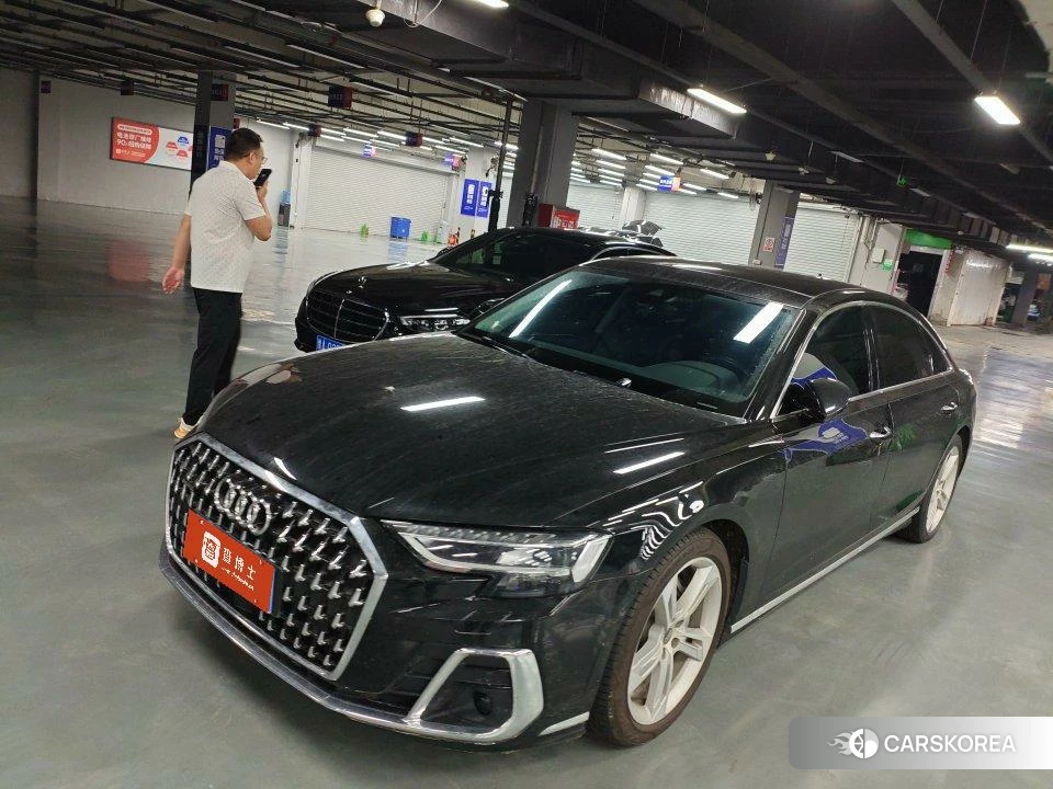Audi A8 2022 Черный из Китая